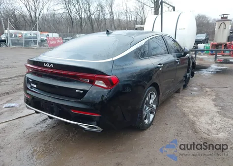 2022 Kia K5 Lxs z USA, uszkodzony, nr VIN 5XXG14J25NG132373